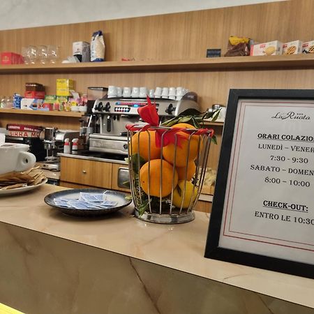 La Ruota Hotel Morbegno Luaran gambar