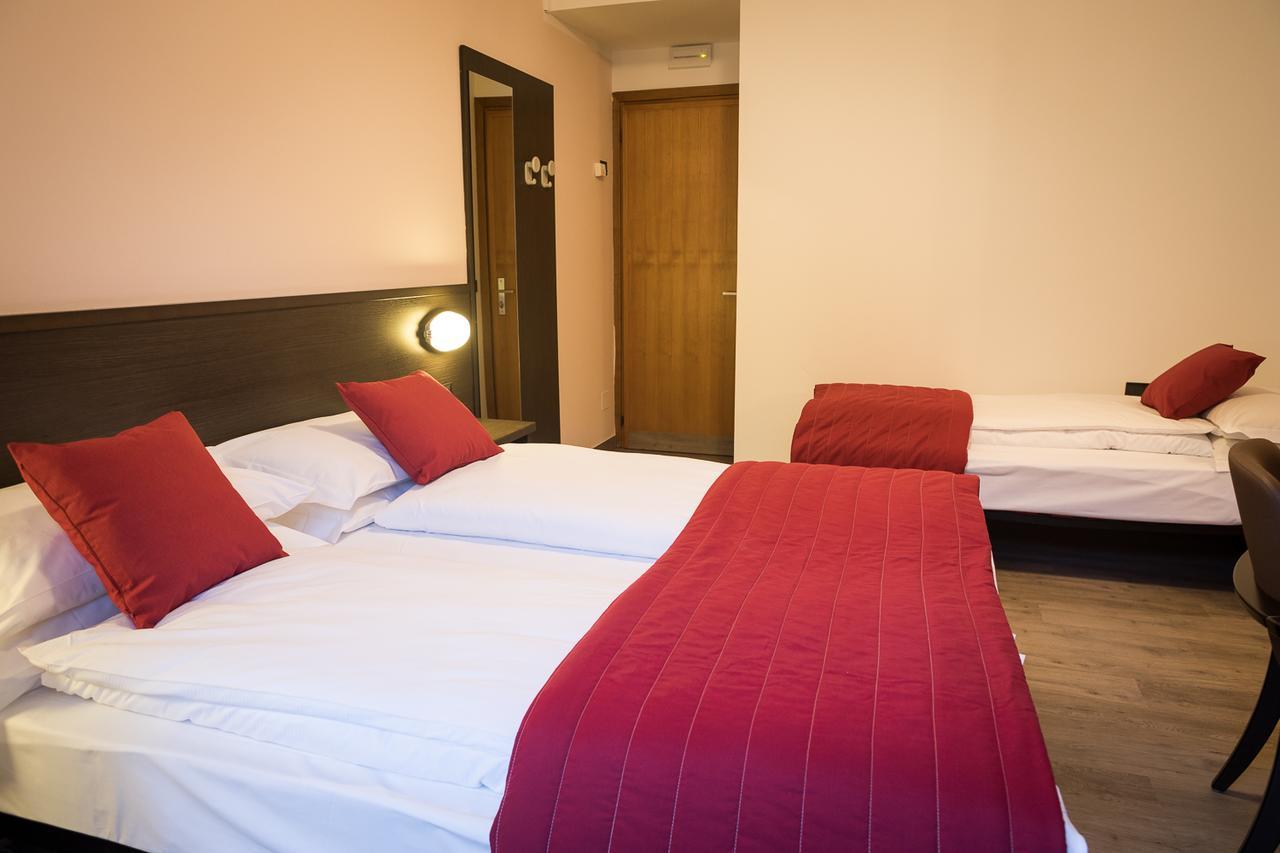 La Ruota Hotel Morbegno Luaran gambar